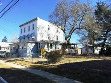 Main picture of 115 Bartram Ave