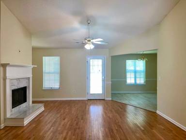 Main picture of 8584 Guthrie Dr