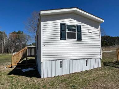 Main picture of 136 Pine Forest Loop
