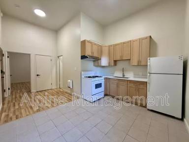 Main picture of 2315 Mission St