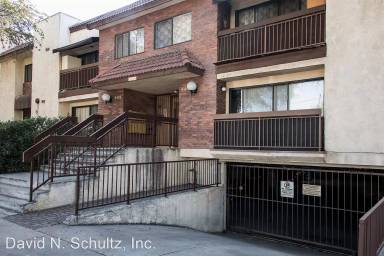 Main picture of 466-462 RIVERDALE DR
