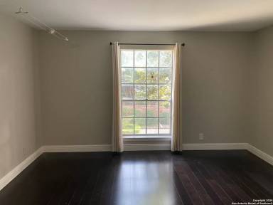 Main picture of Georgian Condominiums