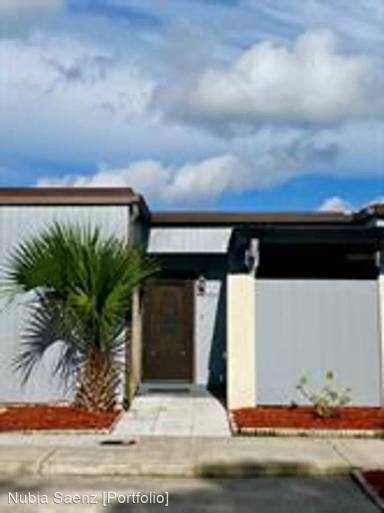 Main picture of 2333 Antilles Dr