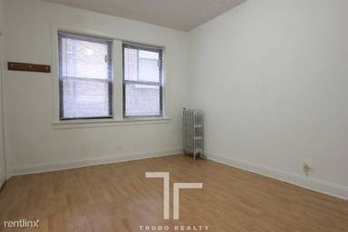 Main picture of 839 W Sheridan Rd Apartments