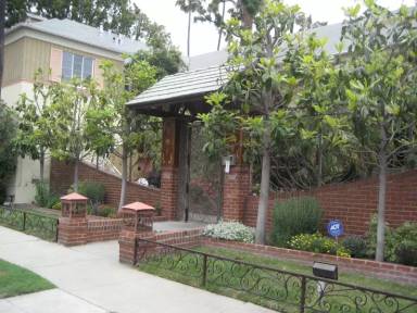 Main picture of 1648 N Odgen Dr