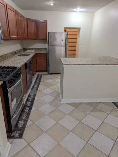 Main picture of 762 Carroll St