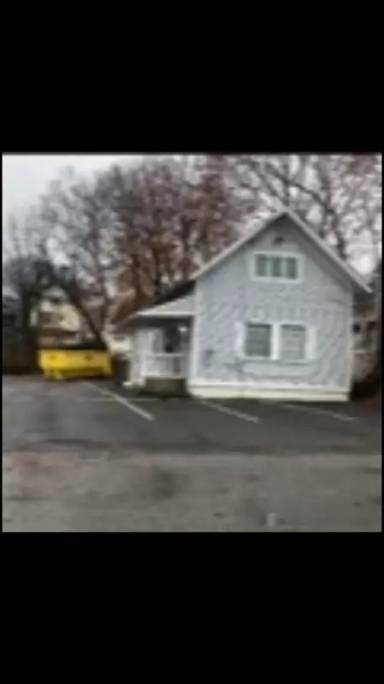 Main picture of 211 Maple Ave