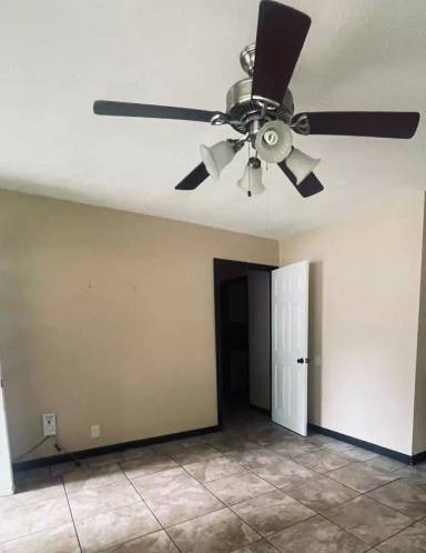 Main picture of 1924 Shannon Rd