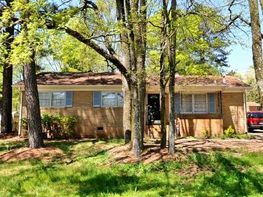 Main picture of 6833 Idlewild Rd