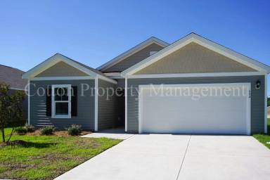 Main picture of 602 Draymore Dr NE