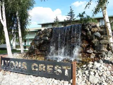Main picture of Lyons Crest