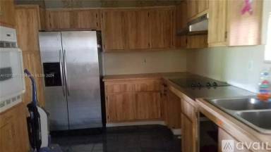 Main picture of 601 Ives Dairy Rd