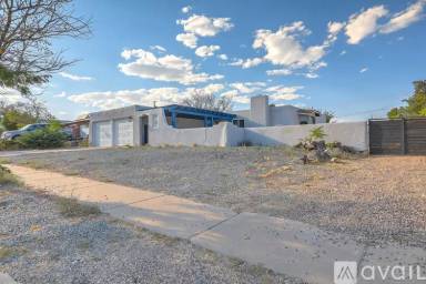 Main picture of 5605 Drake Ave NW