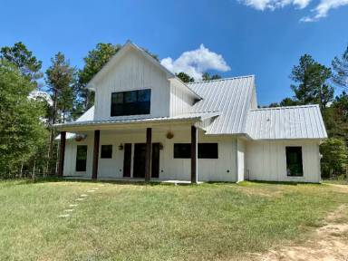 Main picture of 8280 State Highway 103 W
