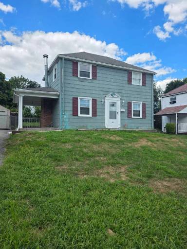 Main picture of 549 Thompson Ave