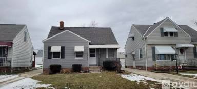 Main picture of 15903 Maplewood Ave