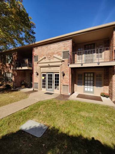 Main picture of 930 Margarite Dr