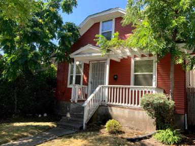 Main picture of 1462 Hilyard St