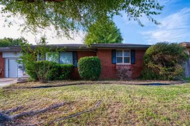 Main picture of 4317 NW 20th St