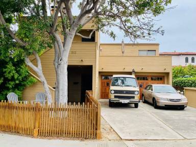 Main picture of 310 Avenida Victoria