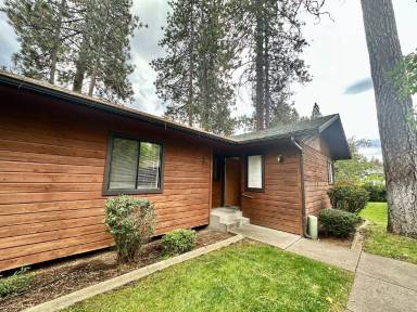 Main picture of 1130 E Timber Ln