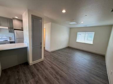 Main picture of 849 Pioneer St