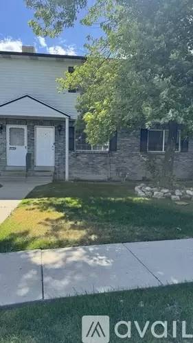 Main picture of 2741 S Centerbrook Dr