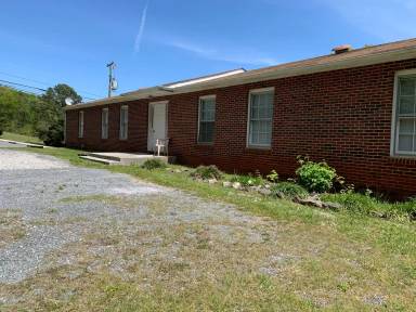Main picture of 1500 Avondale Dr
