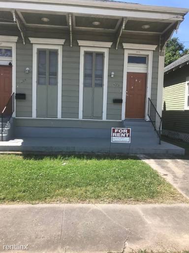 Main picture of 827 De Armas St