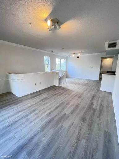Main picture of 5980 W Sample Rd