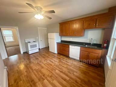 Main picture of 70 Bouvier Ave