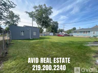 Main picture of 3150 165th St