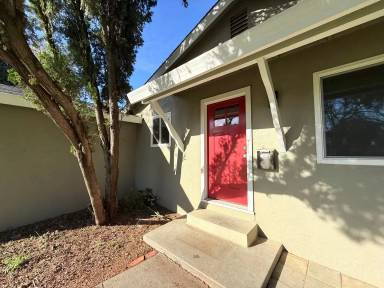 Main picture of 1725 Albion Pl