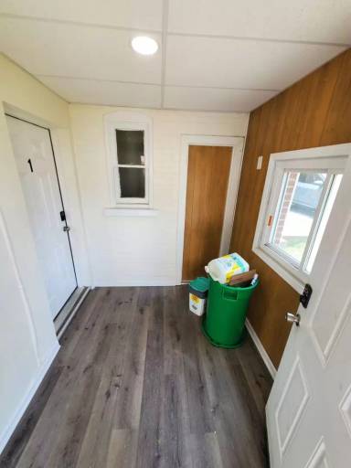 Main picture of 114 N 5th St