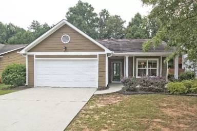 Main picture of 462 Walnut Woods Dr
