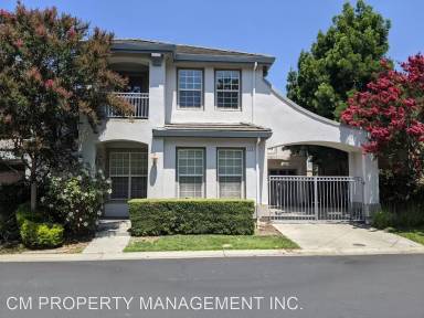 Main picture of 529 Plum Blossom Ln