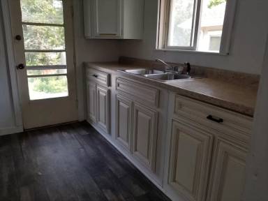 Main picture of 914 Richie Ave