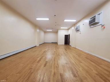 Main picture of 191 Van Nostrand Ave