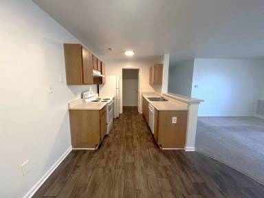 Main picture of 100 Northpointe Ln