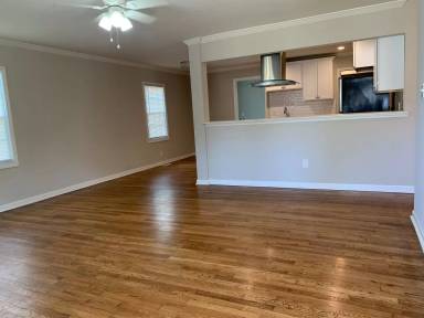 Main picture of 3703 6th Ave SW