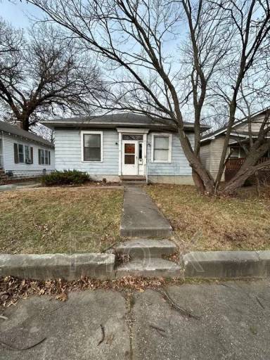 Main picture of 418 W 9th St