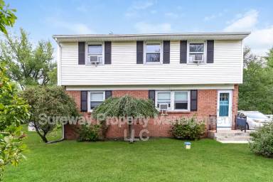 Main picture of 18 Crest Ave