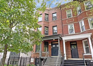 Main picture of 2133 W Crystal St