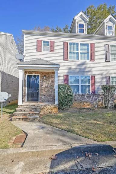 Main picture of 28 Middleton Ct