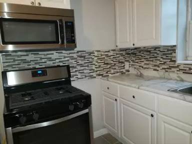 Main picture of 2340 Harrison Ave