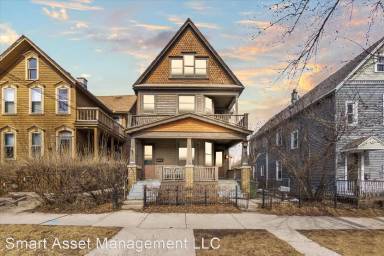 Main picture of 1138 E Hamilton St