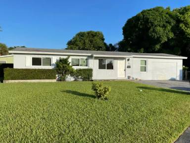 Main picture of 905 Laurel Dr