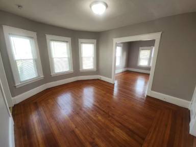 Main picture of 27 Fairview Ave