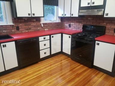 Main picture of 72 Electric Ave
