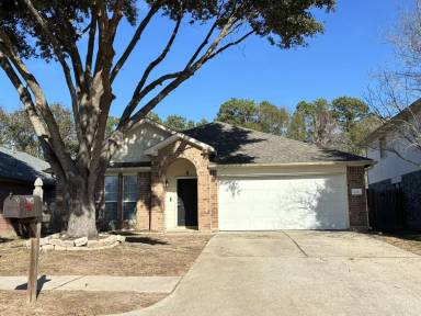 Main picture of 2427 Halstead Dr